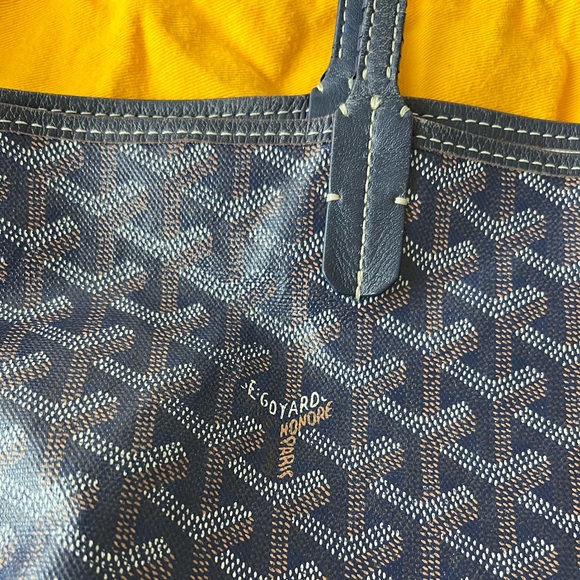 ** sold** Goyard PM tote - Picture 4 of 13